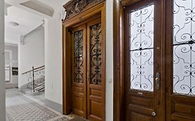 Designer Apartments Near Schoenbrunn